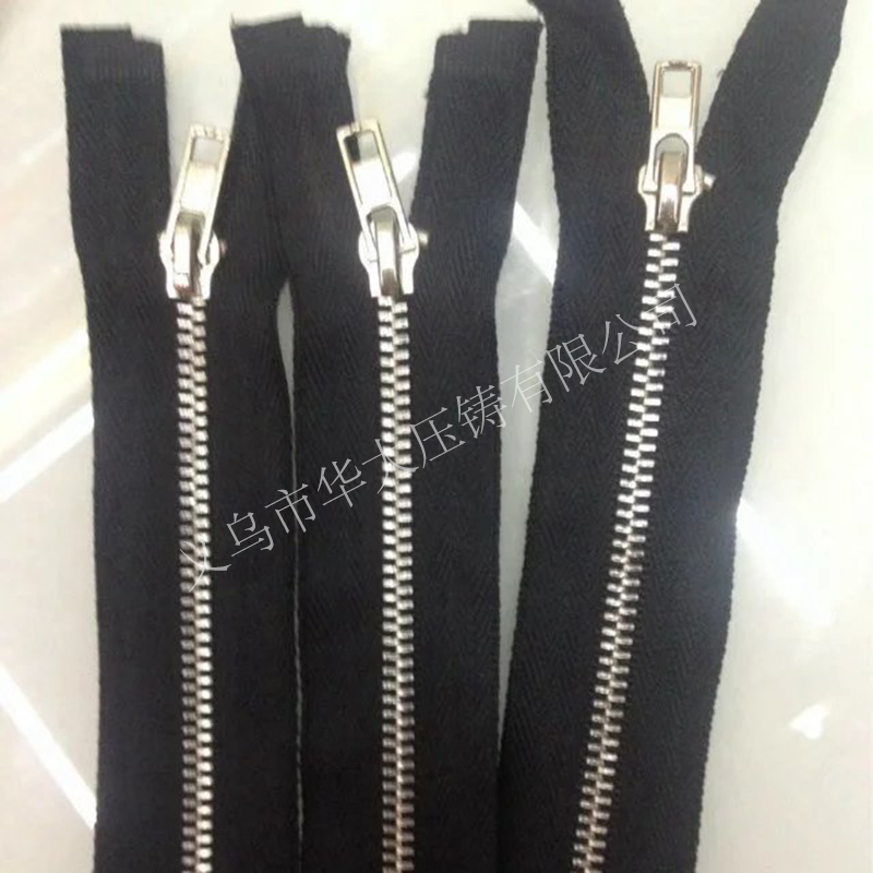 metal zippers-10